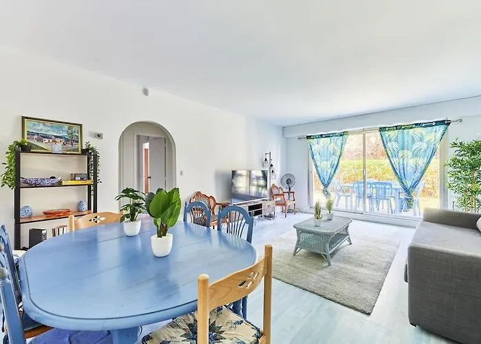 Appartement Charming 2br Private Garden, 5mintobeach Deauville