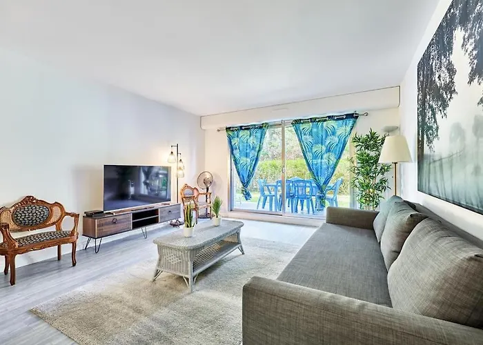 Charming 2br Private Garden, 5mintobeach Appartement