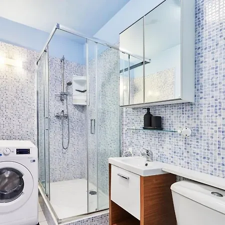 Charming 2br Private Garden, 5mintobeach