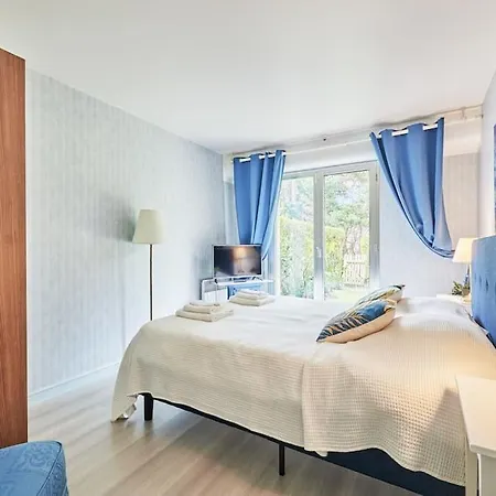 Appartement Charming 2br Private Garden, 5mintobeach *