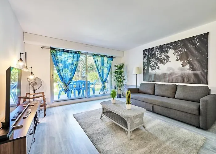 Lägenhet Charming 2br Private Garden, 5mintobeach