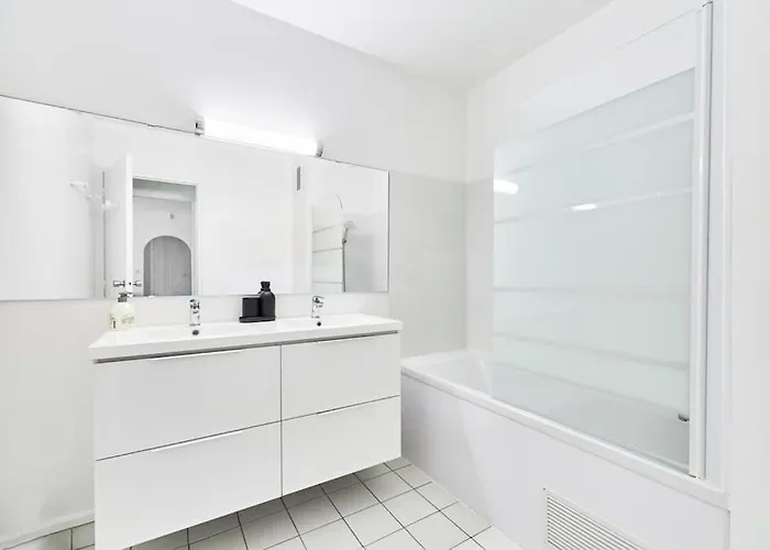 Charming 2br Private Garden, 5mintobeach Deauville